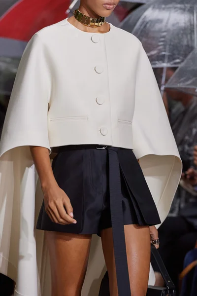 Look 1
